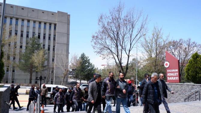 Erzurum’da dolandırıcı çetesi çökertildi, 22 şahıs gözaltına alındı