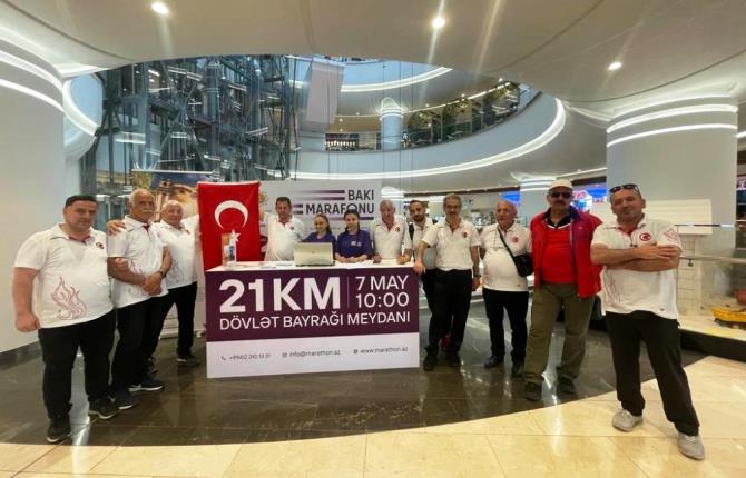 Erzurumlu maratoncular Bakü’de koştu