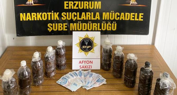 Yakıt deposunda 11 kilogram afyon sakızı ele geçirildi