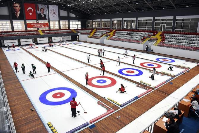 Erzurum’da Curling heyecanı