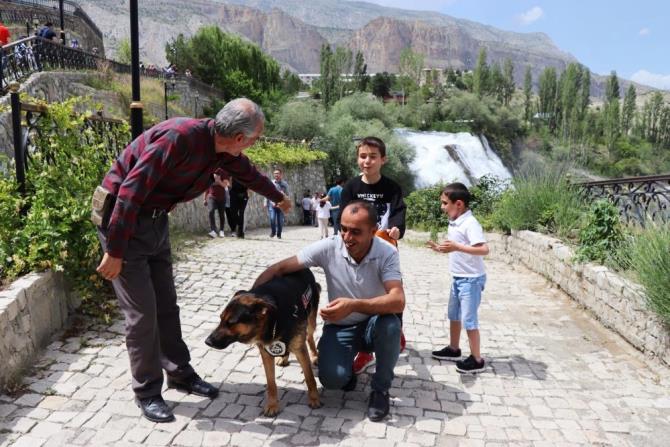 Tortum Şelalesi'nin güvenliğinden K9 Duman sorumlu