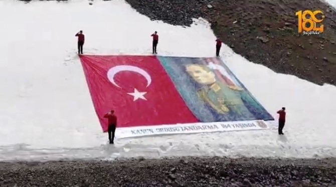 Erzurum Jandarması’ndan duygu dolu klip