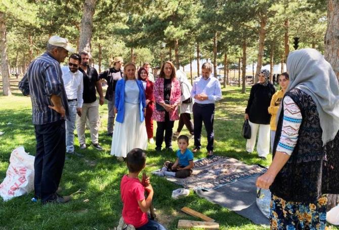 Ak Parti Erzurum’da saha turlarını hızlandırdı