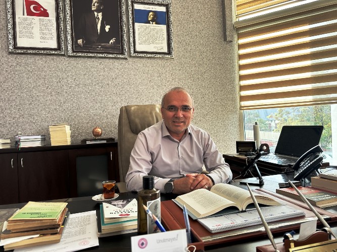 Erzurum Öğretmenevi Müdürü Abdullah Nehir MEB'de Daire Başkanı oldu.