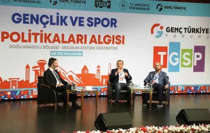 Genç Türkiye forumunun 5'incisi, Atatürk üniversitesi ev sahipliğinde düzenlendi