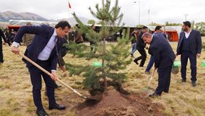 Mehmetçik Hatıra Ormanı’na ilk fidanlar dikildi