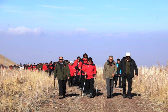 Palandöken’e Cumhuriyet tırmanışı