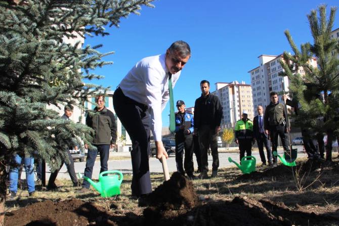 Erzurum polisinden çevre duyarlılığı