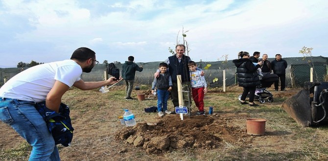 Milli Ağaçlandırma Günü'nde Fidanlar ETÜ’de Toprakla Buluştu