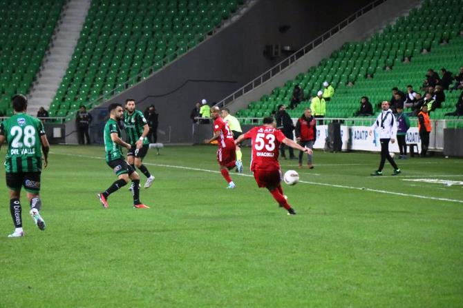 Sakaryaspor: 2 - Erzurumspor FK: 2