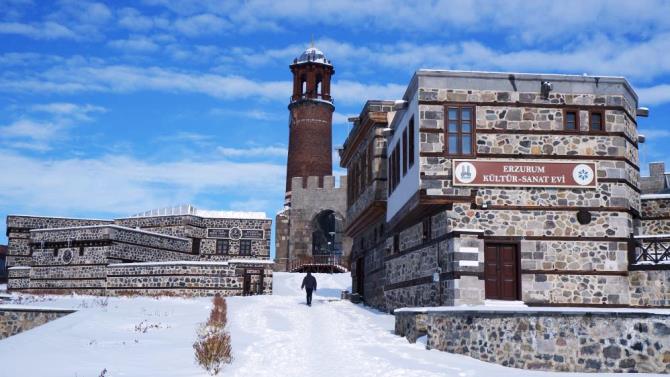 Erzurum’a kar yağışı geri dönüyor