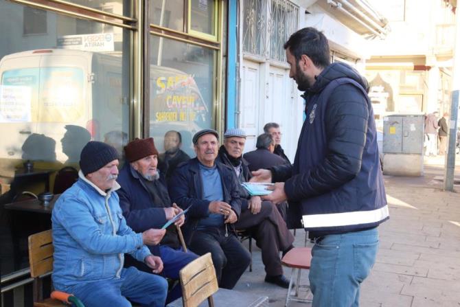 Polisten broşürlü uyarı