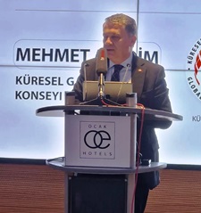 Tatar, Berlin’de Türk-Alman iş insanlarını Kıbrıs’a yatırıma çağırdı