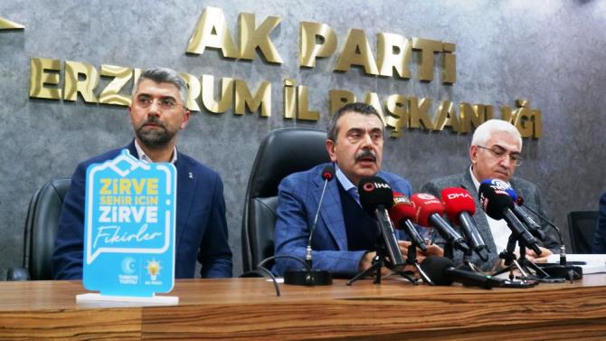 Bakan Tekin, "Zirve Şehir İçin, Zirve Fikirler" projesine ilk talebi yazdı