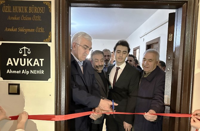 Avukat Ahmet Alp Nehir Avukatlık bürosu açtı.