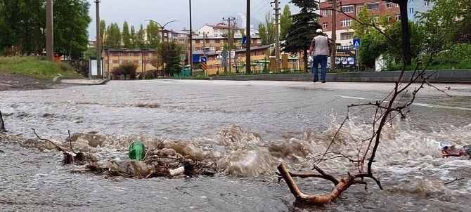 Meteorolojiden kuvvetli yağış uyarısı