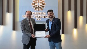Erzurum Teknik Üniversitesi şampiyon sporcularına Rektör Çakmak’tan teşekkür takdimi