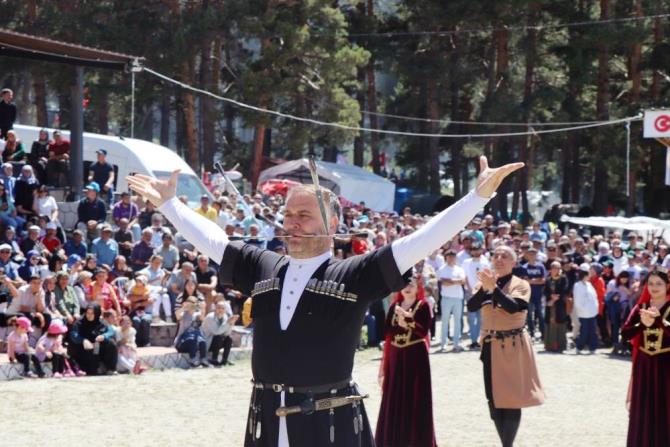 Şenkaya'da festival coşkusu