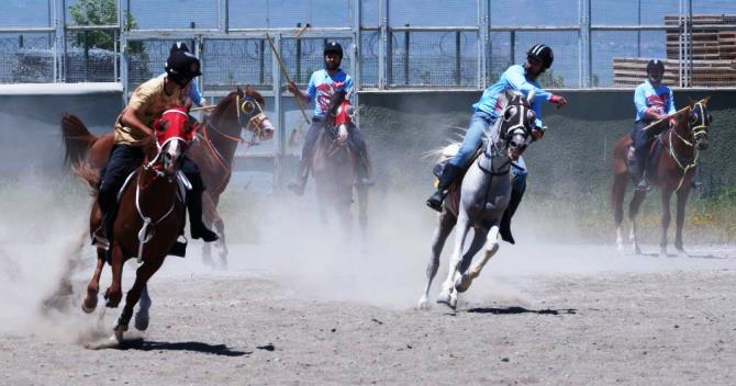 Erzurum'da 'Ata sporu' ciritten vazgeçilmiyor