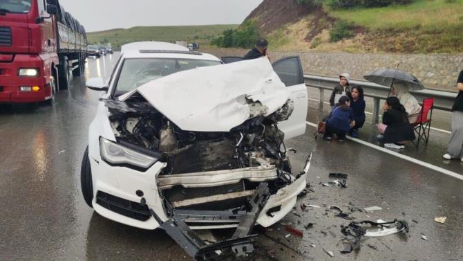 Erzurum'da zincirleme trafik kazası: 10 yaralı