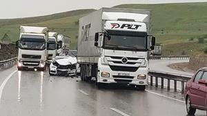 Erzurum'da zincirleme trafik kazası: 10 yaralı