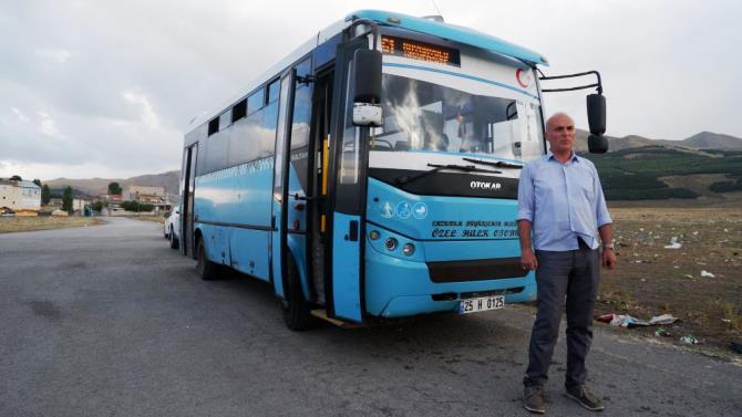 Erzurum’da bir halk otobüsünde fenalaşan kadını şoför acile servise yetiştirdi