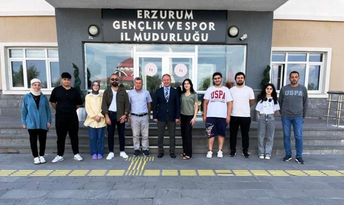 Gülümseyin geliyoruz ekibi deprem bölgesi yollarında