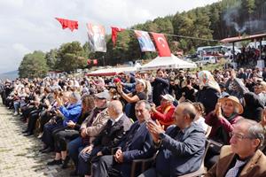 Şenkaya'da bal festivali coşkusu