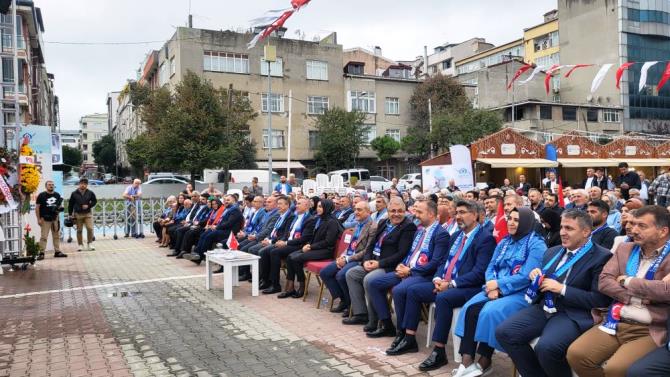 Sultangazi'de Erzurum Yöresel Günleri'ne vatandaşlar yoğun ilgi gösterdi