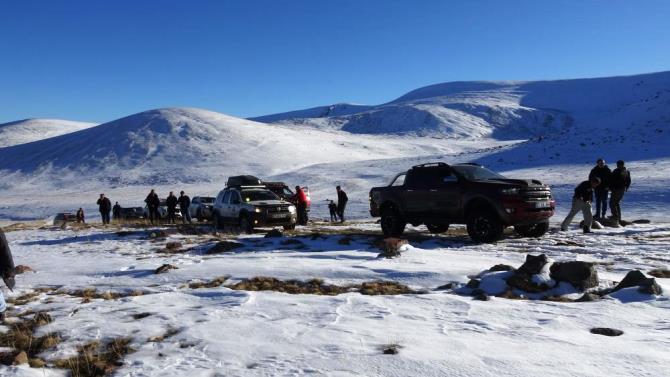 Erzurum'un saklı güzelliklerini off-road ile keşfediyorlar