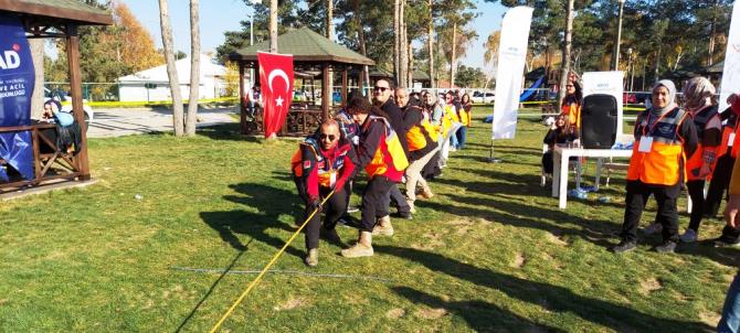 Gönüllüler hem eğlendi hem de öğrendi