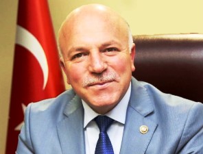 Başkan Sekmen:” Saygı, minnet ve rahmetle anıyorum”