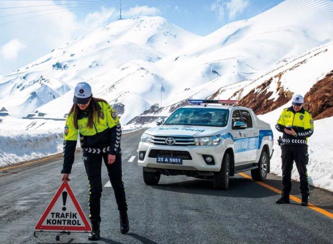 Erzurum'da kent merkezinde bir ayda 146 trafik kazası