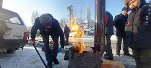 Erzurum buz tuttu, sokak çeşmeleri dondu