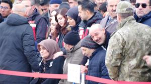 Erzurum şehidini karşıladı