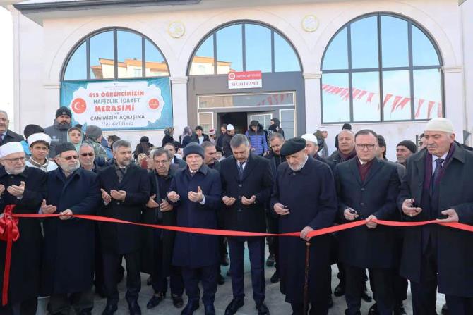 Hayırsever İş Adamı Musa Şimşek'in yaptırdığı Hz. Ali Camii dualarla ibadete açıldı..