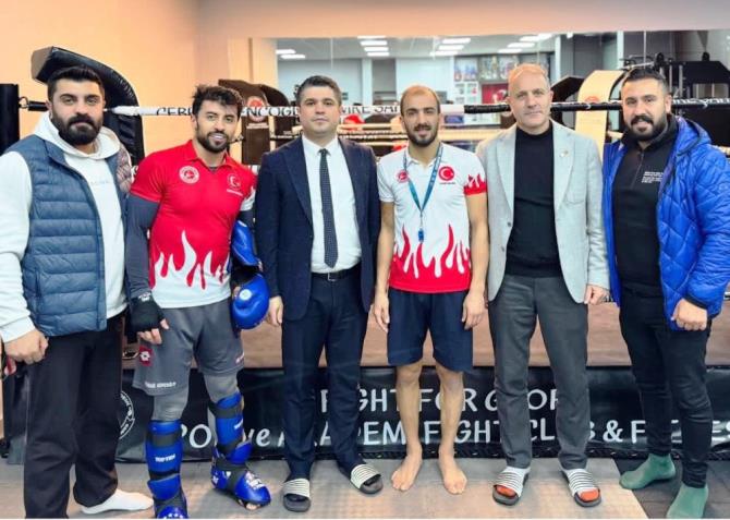 Kick Boks kervanı Antalya yollarında