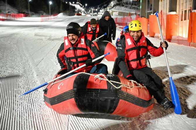 Palandöken'de botla kar raftingi