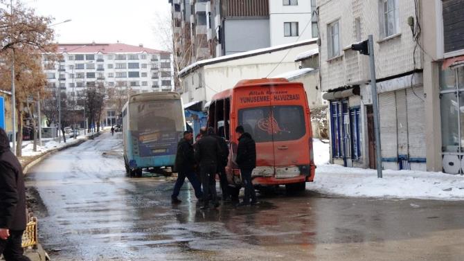 Erzurum’da trafik kazası; 4 yaralı