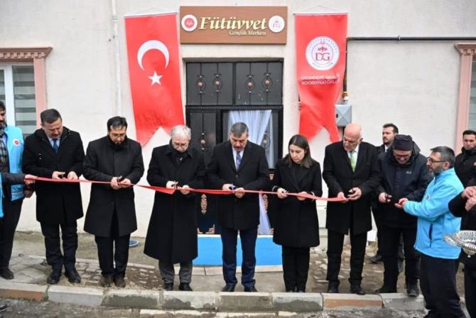 Uzundere’de Fütüvvet Gençlik Merkezi