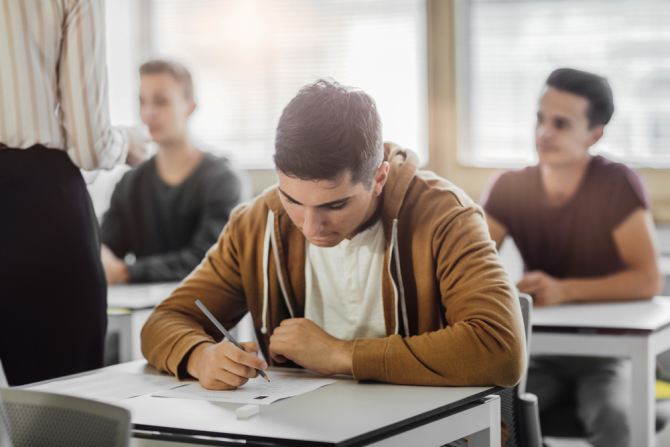 Atatürk Üniversitesi Açık ve Uzaktan Öğretim Fakültesi sınav sonuçları açıklandı