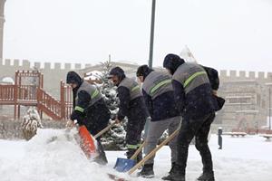 Erzurum’da 995 köy yolu ulaşıma kapalı