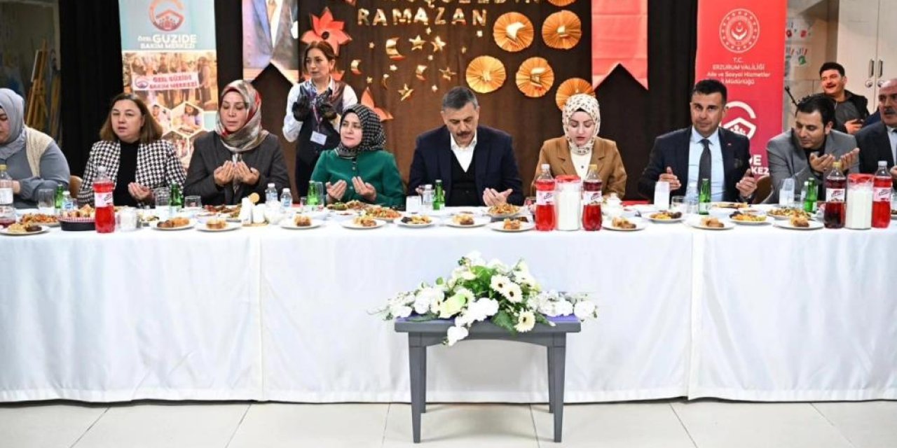 Vali Çiftçi özel gereksinimli bireylerle iftar yaptı