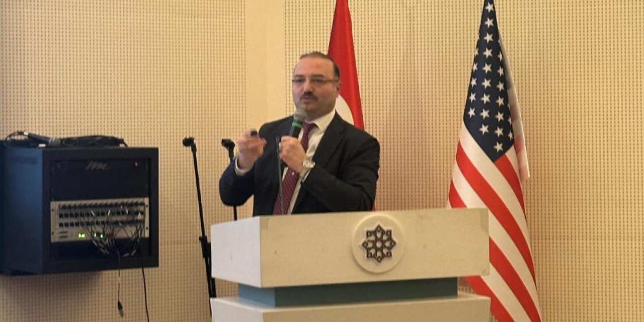 Rektör Hacımüftüoğlu, ABD’de genç akademisyenlerle buluştu