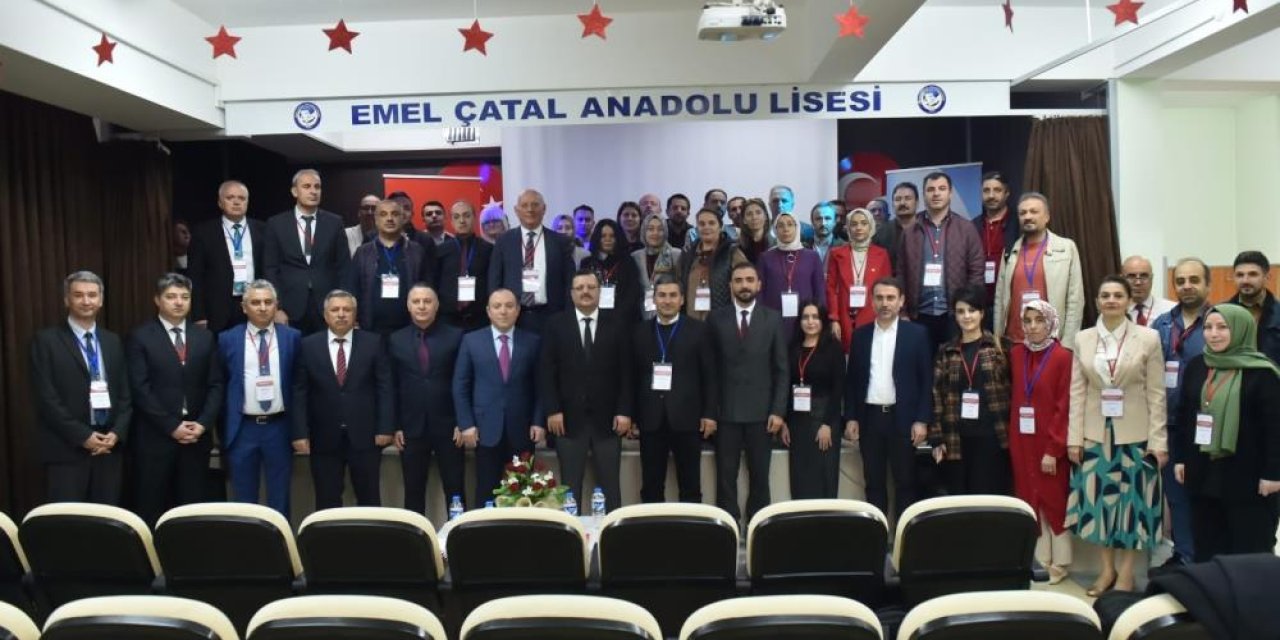 Erzurum’da ‘Öğretmenlerin bakış açısıyla eğitimde öne çıkan konular’ çalıştayı