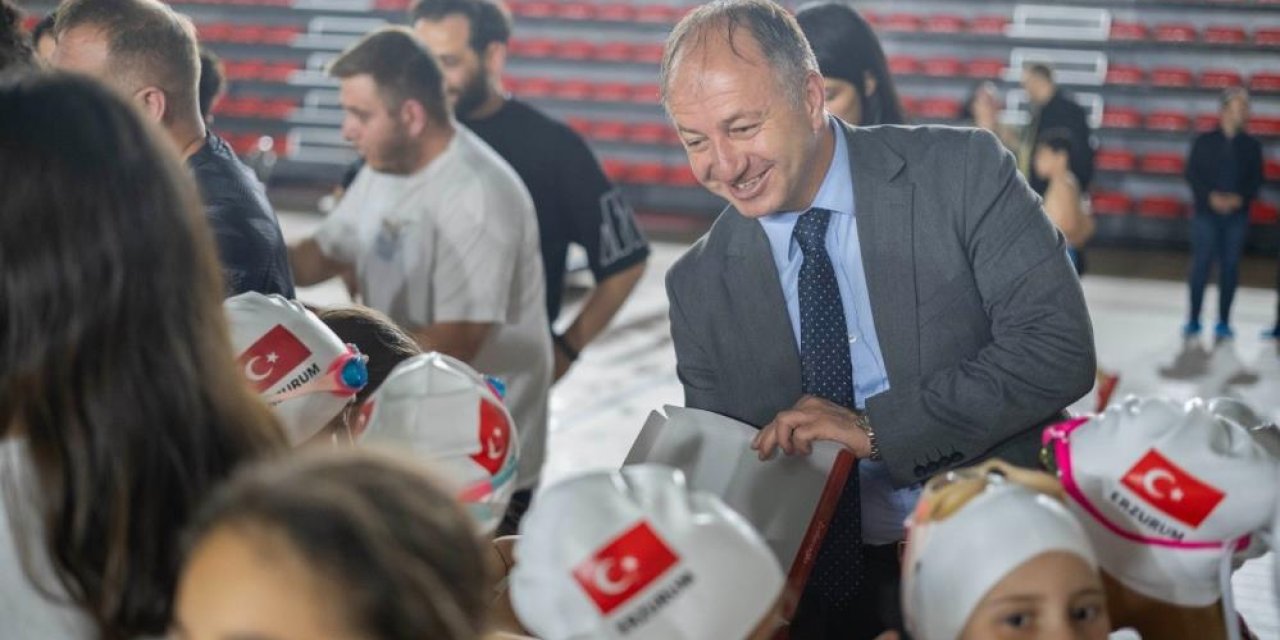 Çakmur’dan genç kulaçlara en tatlı moral