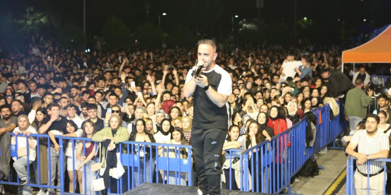 Bahar şenliği büyük bir coşkuyla tamamlandı