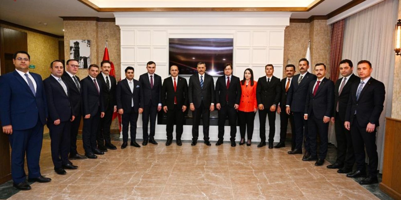 Vali Çiftçi’den kaymakam ve vali yardımcılarına veda yemeği