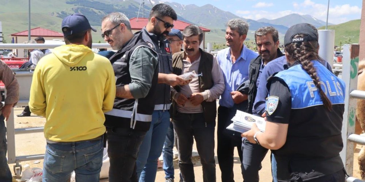 Polisten vatandaşa dolandırıcılık ve sahte para ikazı