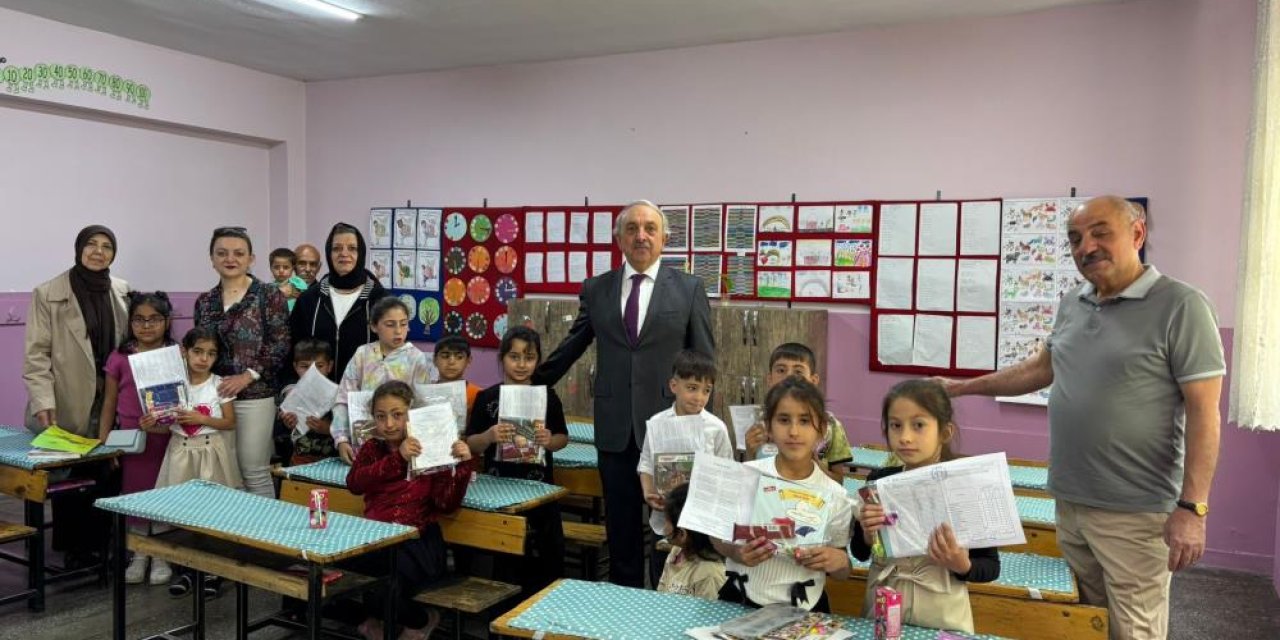 ER- VAK öğrencilerin karne sevincine ortak oldu